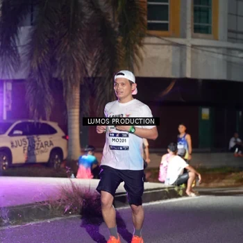 Runner Photo 7977098