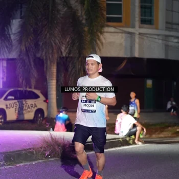 Runner Photo 7977102