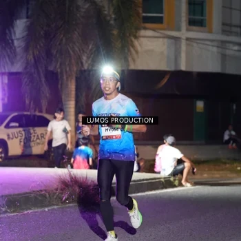 Runner Photo 7977113