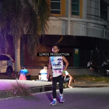 Runner Photo 7977135