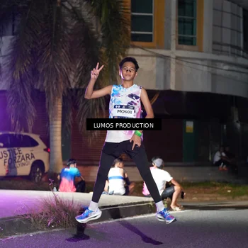 Runner Photo 7977152