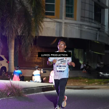 Runner Photo 7977175