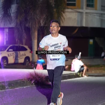 Runner Photo 7977186