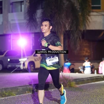 Runner Photo 7977210