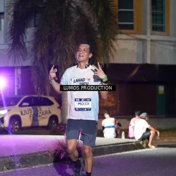 Runner Photo 7977215