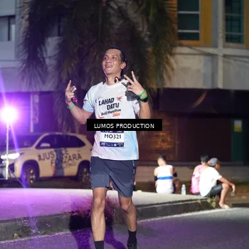Runner Photo 7977218