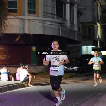 Runner Photo 7977277