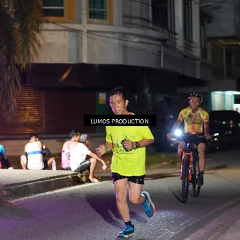 Runner Photo 7977338