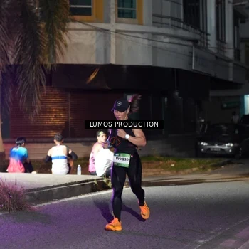 Runner Photo 7977351