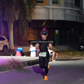 Runner Photo 7977366