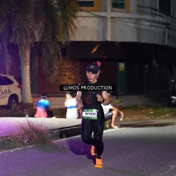 Runner Photo 7977367