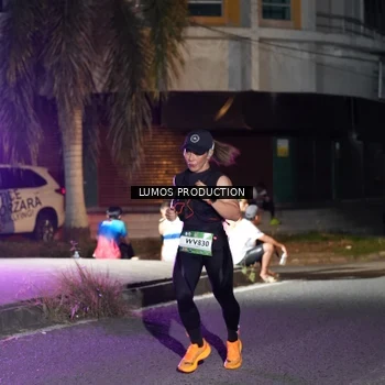 Runner Photo 7977375