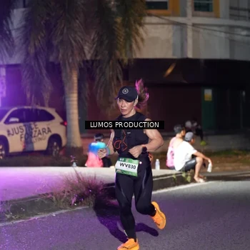 Runner Photo 7977381