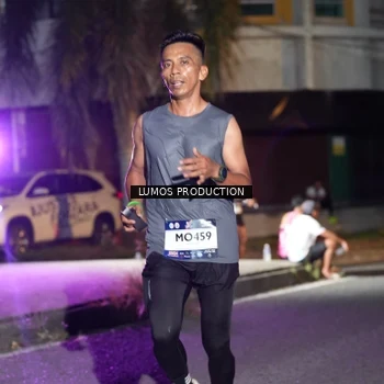 Runner Photo 7977471