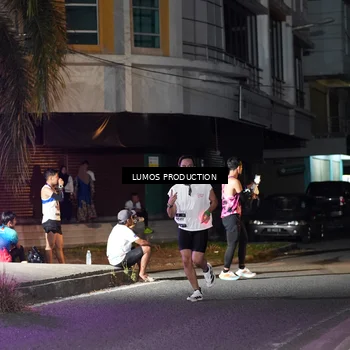 Runner Photo 7977477