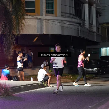 Runner Photo 7977489
