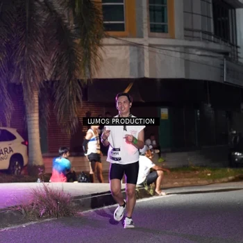 Runner Photo 7977498