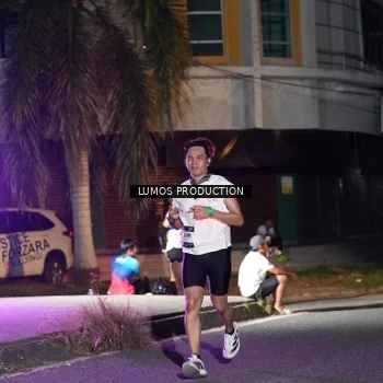 Runner Photo 7977502