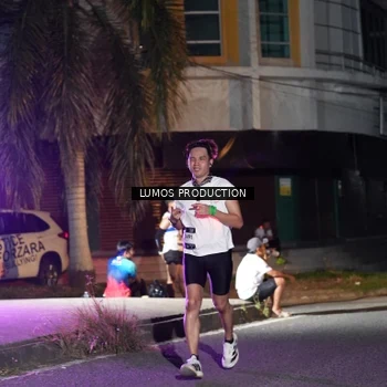 Runner Photo 7977504