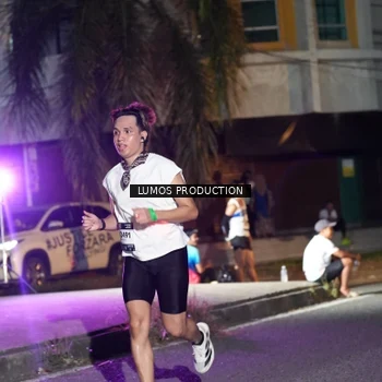 Runner Photo 7977511