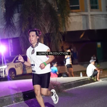 Runner Photo 7977515