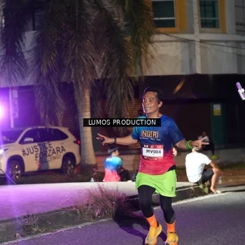 Runner Photo 7977536