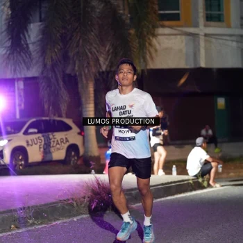 Runner Photo 7977553