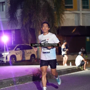 Runner Photo 7977557