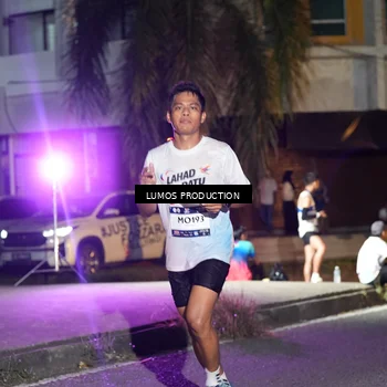 Runner Photo 7977566