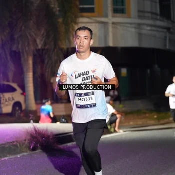 Runner Photo 7977573