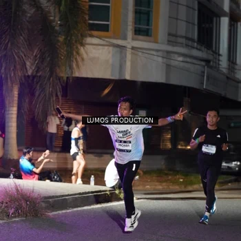 Runner Photo 7977617