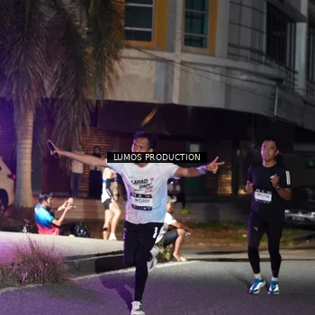 Runner Photo 7977620