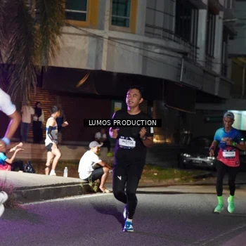 Runner Photo 7977641