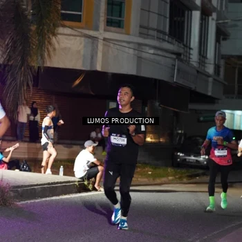 Runner Photo 7977642