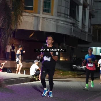 Runner Photo 7977644
