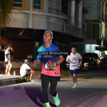Runner Photo 7977659
