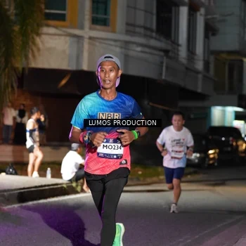 Runner Photo 7977661