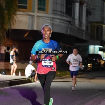 Runner Photo 7977663