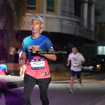 Runner Photo 7977670
