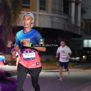 Runner Photo 7977672