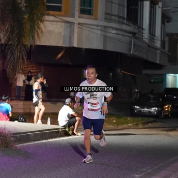 Runner Photo 7977673