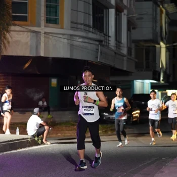 Runner Photo 7977699