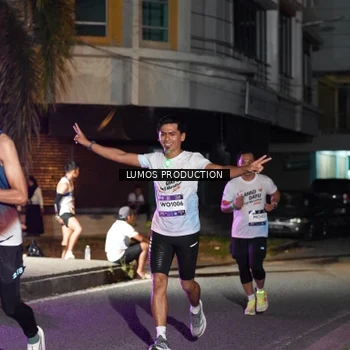Runner Photo 7977742