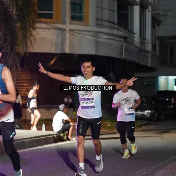 Runner Photo 7977745