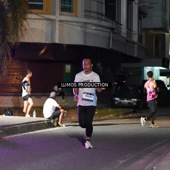 Runner Photo 7977868