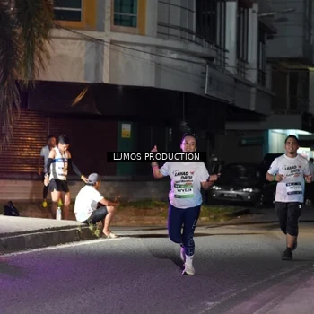 Runner Photo 7978103