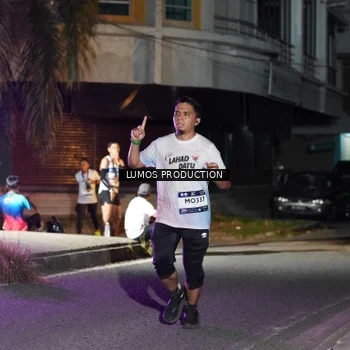 Runner Photo 7978138