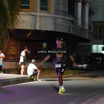 Runner Photo 7978158