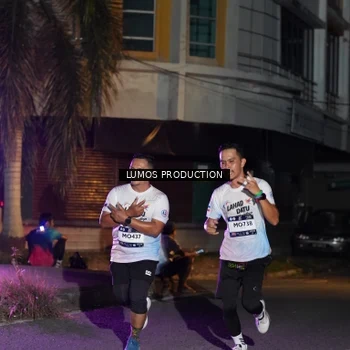 Runner Photo 7978572