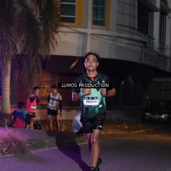 Runner Photo 7978668